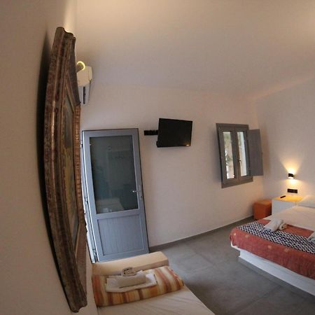 Perissa Centrale Rooms Exterior photo