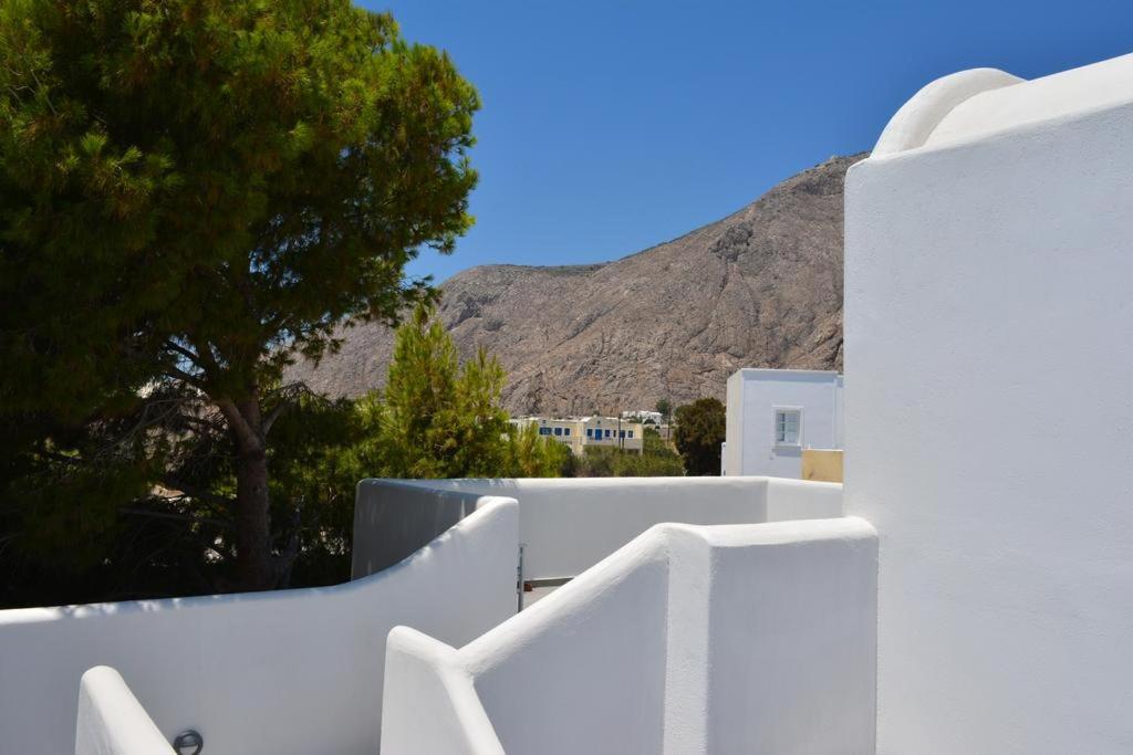 Perissa Centrale Rooms Exterior photo