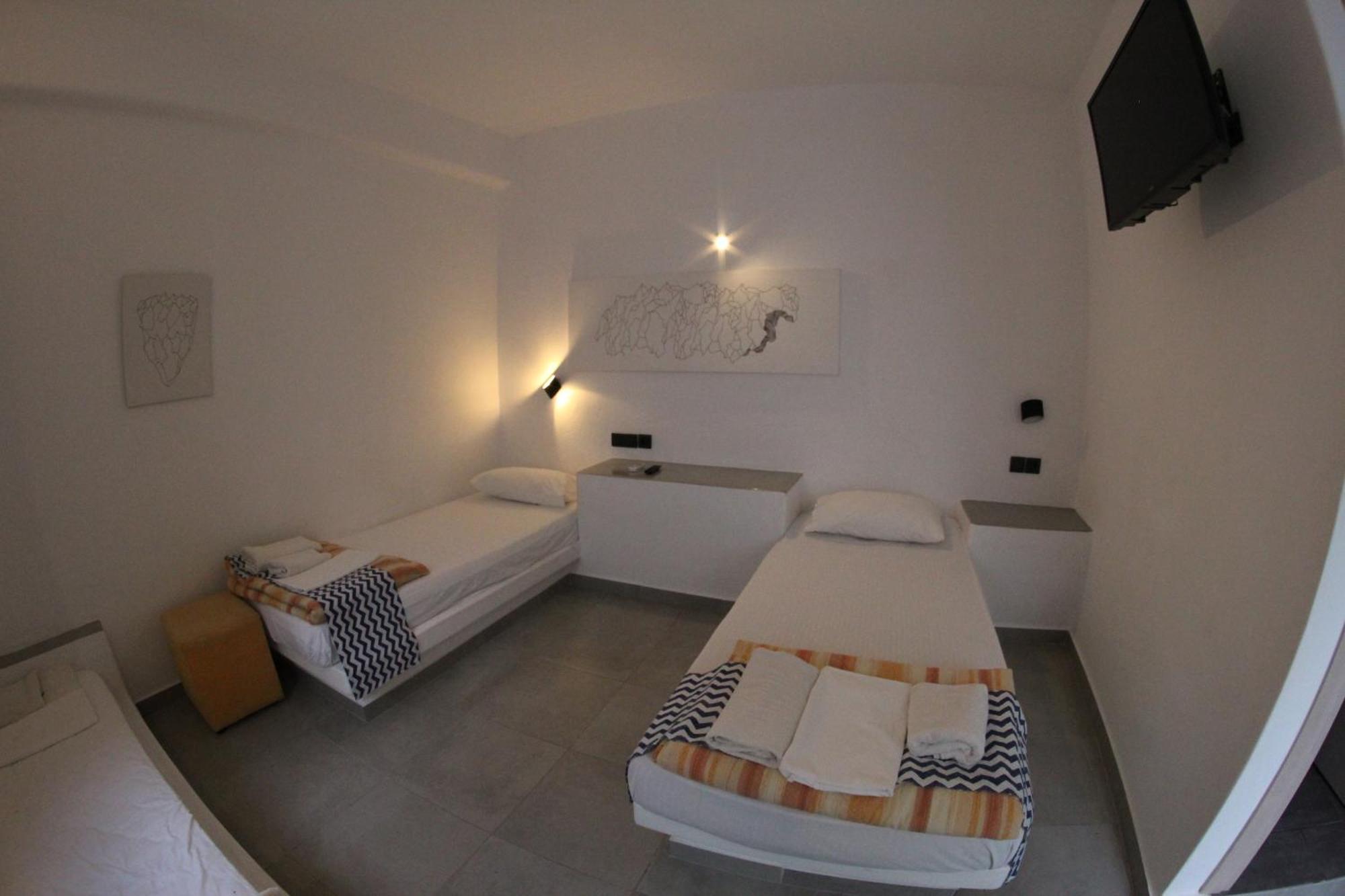 Perissa Centrale Rooms Exterior photo
