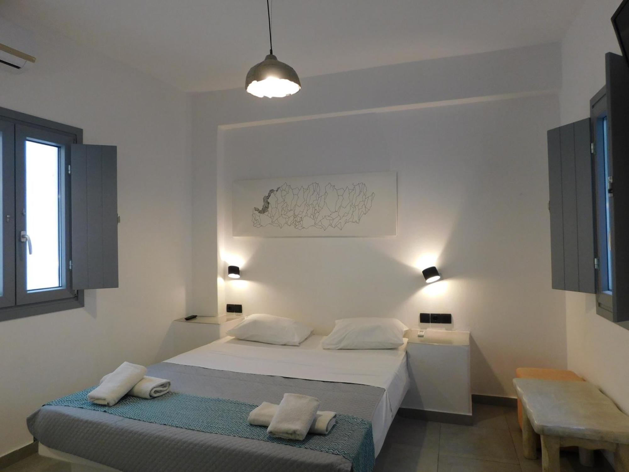 Perissa Centrale Rooms Exterior photo